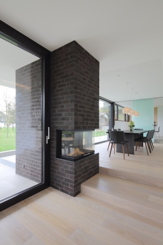 Kaminofen mit Steinoptik Kaminofen mit Steinoptik