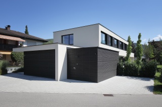 Geräteraum und Garage Geräteraum und Garage