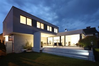 Terrasse mit Stufenaufgang Terrasse mit Stufenaufgang